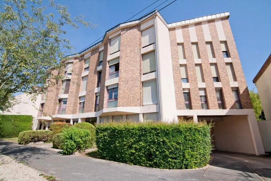79 Avenue De Sainte-Ménehould, Châlons-en-Champagne à vendre - Photo de l’immeuble – Image 2 sur 14
