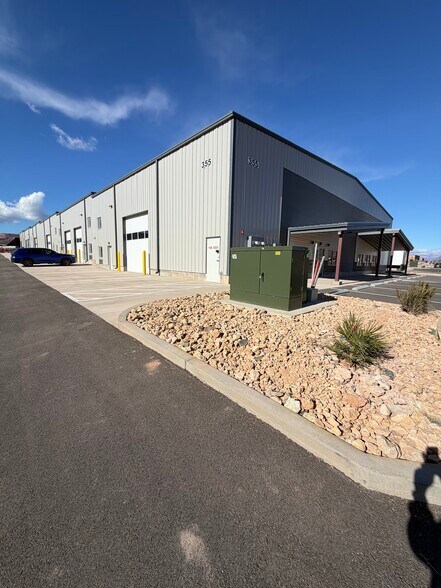 355 N Old Highway 91, Hurricane, UT à louer - Photo principale – Image 1 sur 8