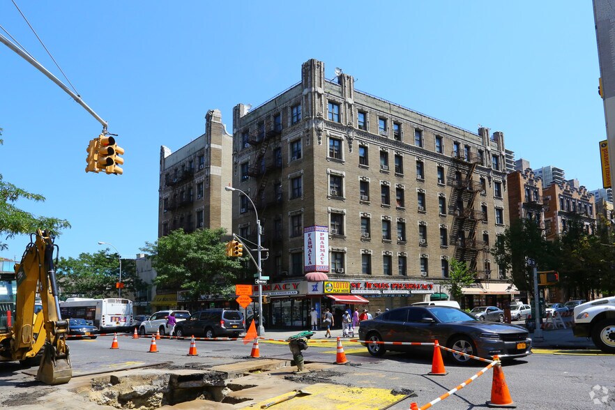 667 W 177th St, New York, NY à louer - Photo de l’immeuble – Image 1 sur 2