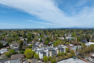 1111-1139 NE Broadway St, Portland, OR - Vue aérienne  vue de carte