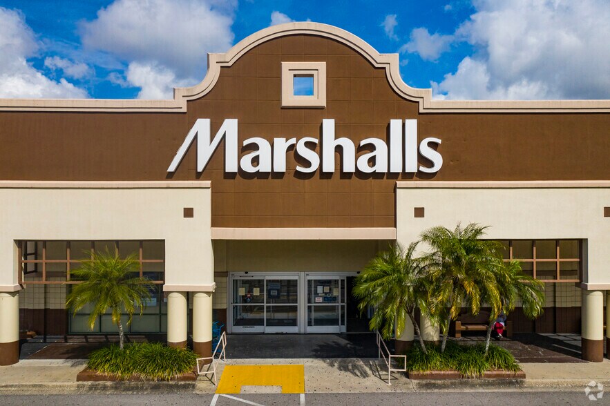 8411-8419 N Dale Mabry Hwy, Tampa, FL à louer - Photo de l’immeuble – Image 1 sur 33