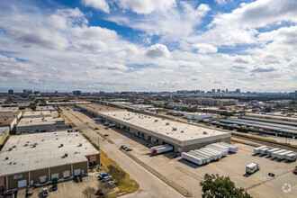 4040-4130 Lindbergh Dr, Addison, TX - VUE AÉRIENNE  vue de carte - Image1