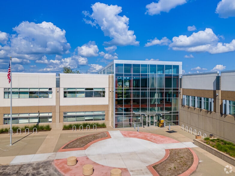 16025 W 113th St, Lenexa, KS à louer - Photo de l’immeuble – Image 3 sur 56