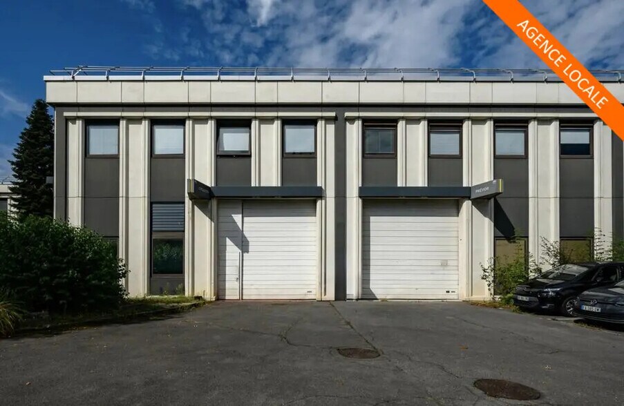 Local d’activités dans Cergy à louer - Photo de l’immeuble – Image 1 sur 10