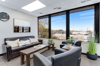 Plus de détails pour 2140 S Holly St, Denver, CO - Bureau/Local commercial à louer