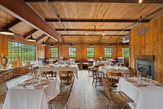 Plus de détails pour 203 Bridgehampton Tpke, Bridgehampton, NY - Local commercial à vendre