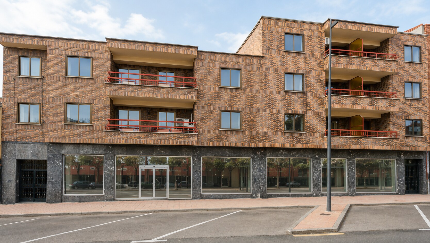 Local commercial dans Getafe, Madrid à louer Photo de l’immeuble– Image 1 sur 5