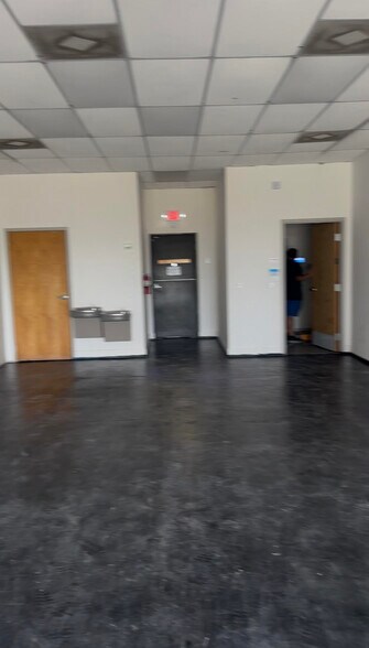 103 E Boston Rd, Edgewater, FL à louer - Photo de l’immeuble – Image 2 sur 7