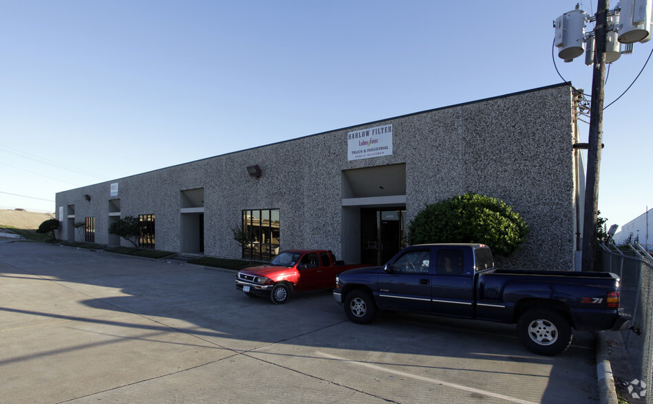 9402-9408 Wallisville Rd, Houston, TX à louer - Photo de l’immeuble – Image 1 sur 2