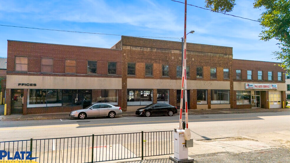 135-157 Pine Ave SE, Warren, OH à louer - Photo de l’immeuble – Image 2 sur 14
