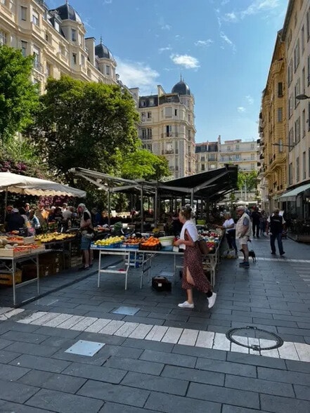 5 Rue Clément Roassal, Nice à vendre - Photo de l’immeuble – Image 3 sur 7