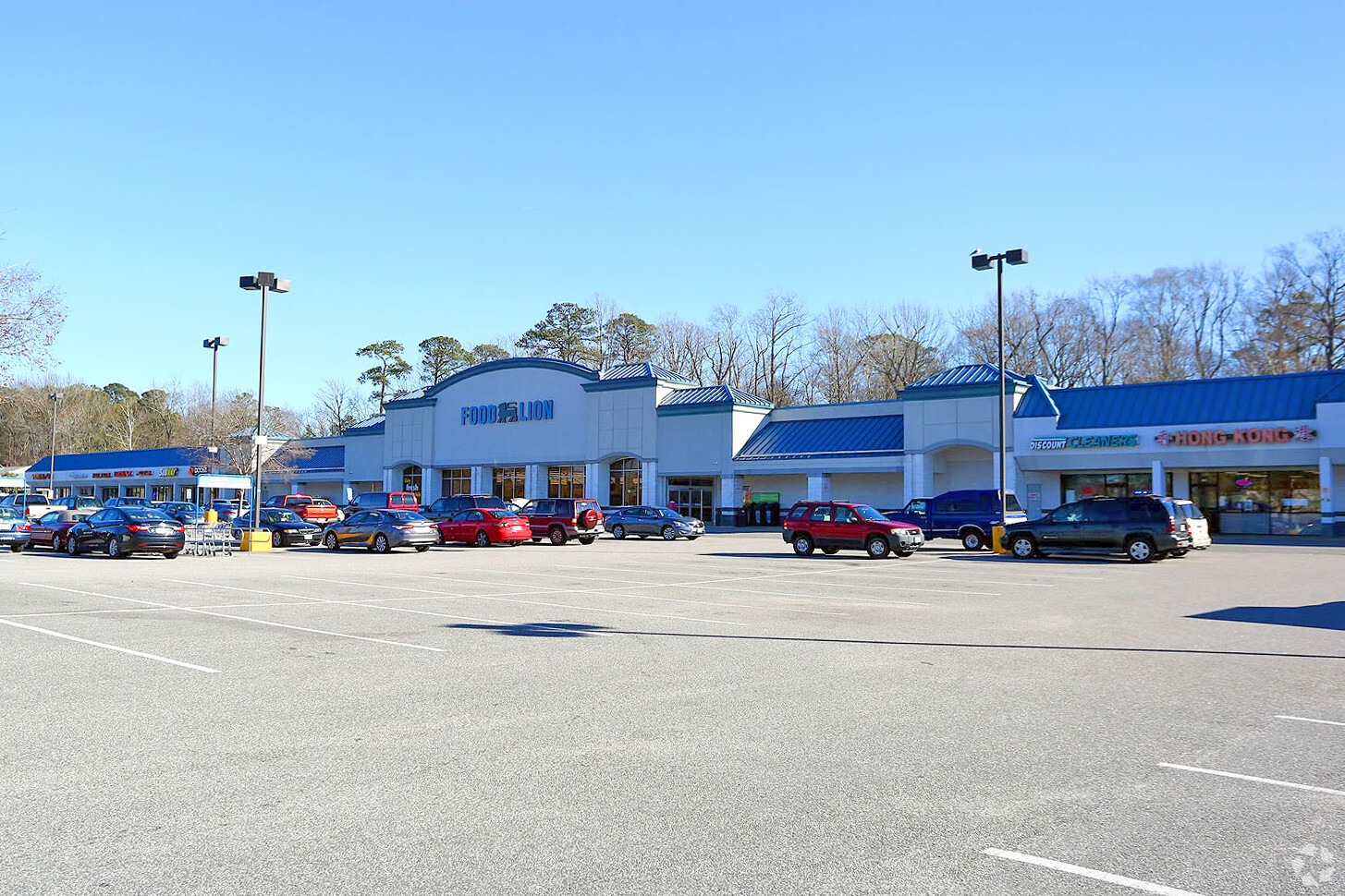 300-330 Oyster Point Rd, Newport News, VA à louer Photo de l’immeuble– Image 1 sur 12
