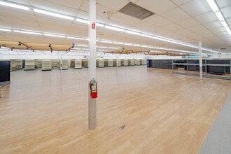 100 College Park Dr, Weatherford, TX à louer Photo intérieure– Image 2 sur 16