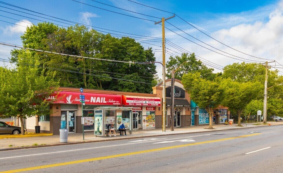1686 Forest Ave, Staten Island, NY à vendre - Photo de l’immeuble – Image 2 sur 10