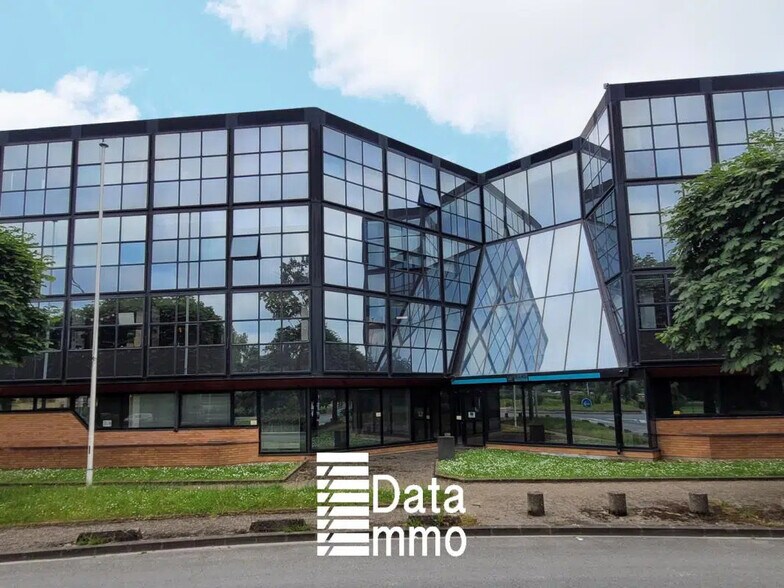 Bureau dans Champigny-sur-Marne à louer - Photo de l’immeuble – Image 2 sur 10