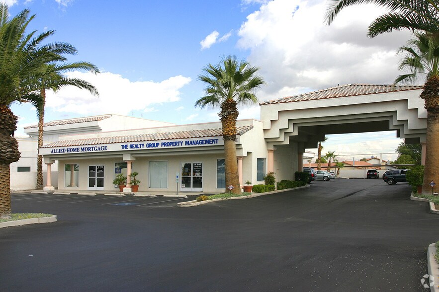 2660 S Rainbow Blvd, Las Vegas, NV à louer - Photo de l’immeuble – Image 1 sur 12