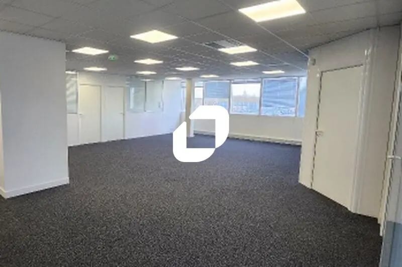 Bureau dans Vélizy-Villacoublay à louer Photo de l’immeuble– Image 1 sur 11