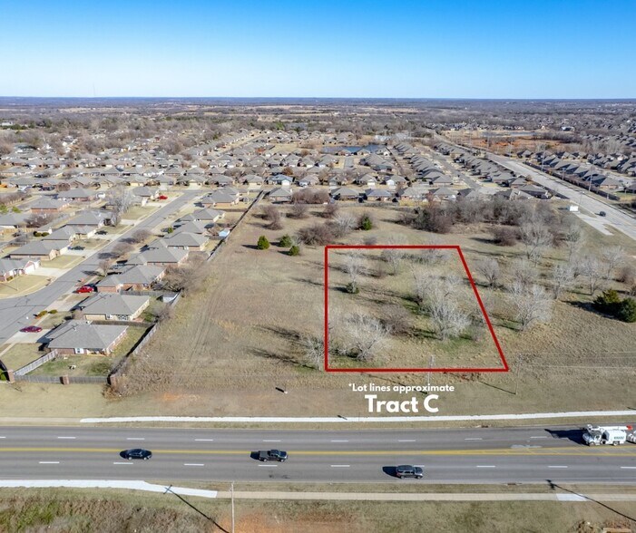 12th Ave NE & E Rock Creek Rd, Norman, OK à vendre - Photo de l’immeuble – Image 3 sur 20