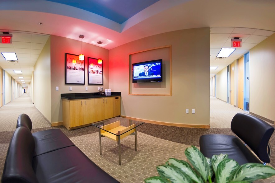 3901 Arlington Highlands Blvd, Arlington, TX à louer - Photo de l’immeuble – Image 1 sur 17