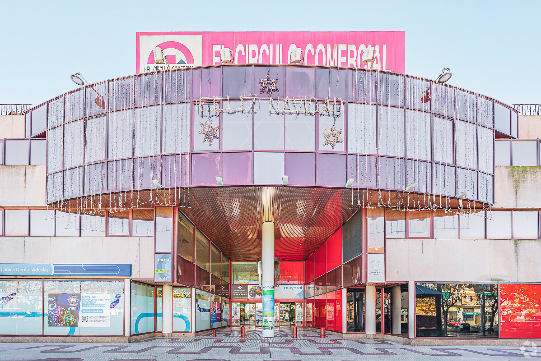 Avenida de la Constitución, 88, Torrejón de Ardoz, Madrid à louer Photo de l’immeuble– Image 1 sur 5