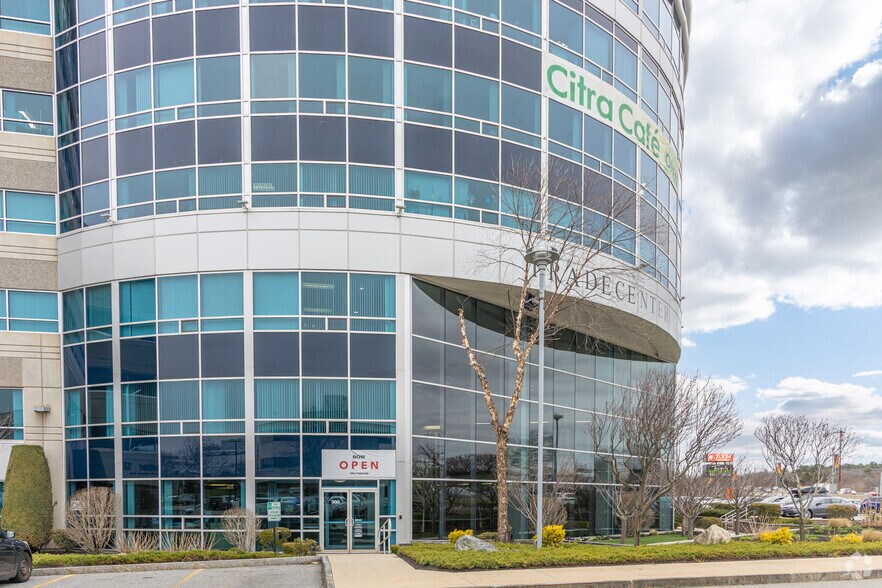 300-400 Tradecenter, Woburn, MA à louer - Photo de l’immeuble – Image 2 sur 8