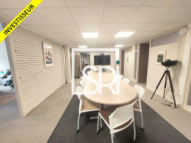 Bureau dans Clermont-Ferrand à vendre - Photo intérieure – Image 3 sur 12