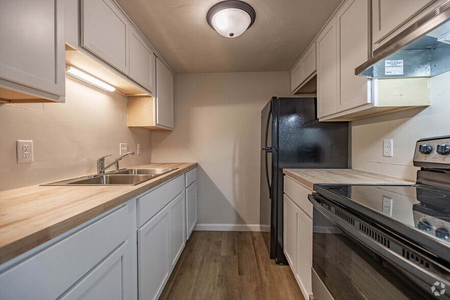109 Dewers St, Aurora, IN à vendre - Photo intérieure – Image 2 sur 28