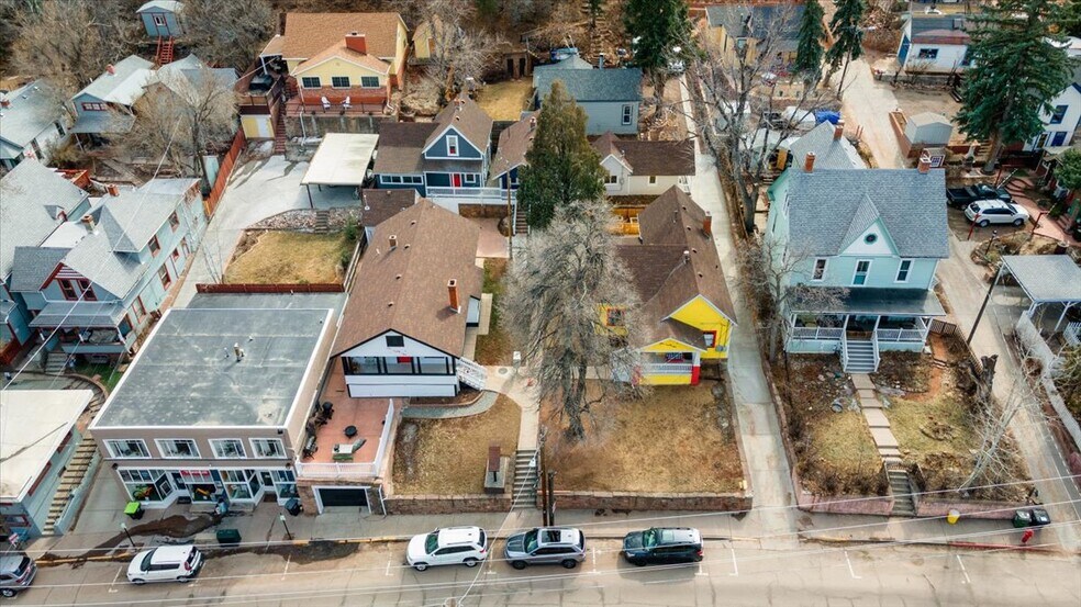 125 Ruxton Ave portefeuille de 2 biens à vendre sur LoopNet.fr - Photo de l’immeuble – Image 3 sur 41