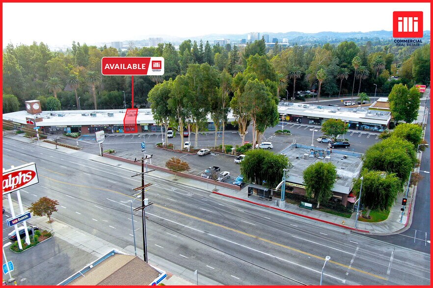 7138 Shoup Ave, Canoga Park, CA à louer - Photo de l’immeuble – Image 1 sur 3