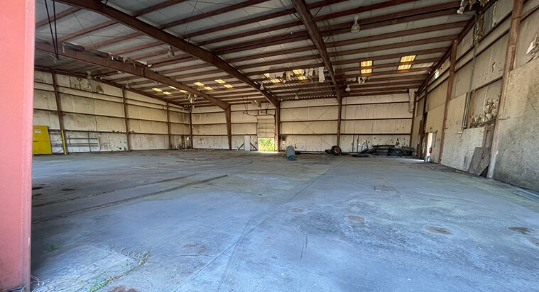 2960 Cox Rd, Blackstone, VA à louer - Photo de l’immeuble – Image 3 sur 9