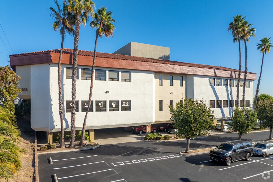 24404 S Vermont Ave, Harbor City, CA à louer - Photo de l’immeuble – Image 3 sur 18