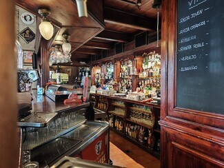 Plus de détails pour Local commercial à louer