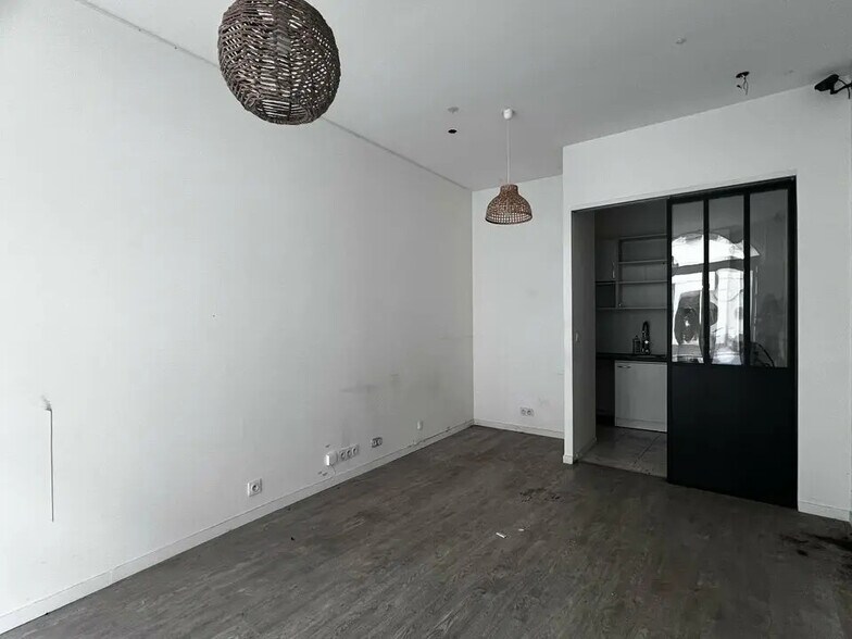 Local commercial dans Vence à vendre - Photo intérieure – Image 3 sur 7