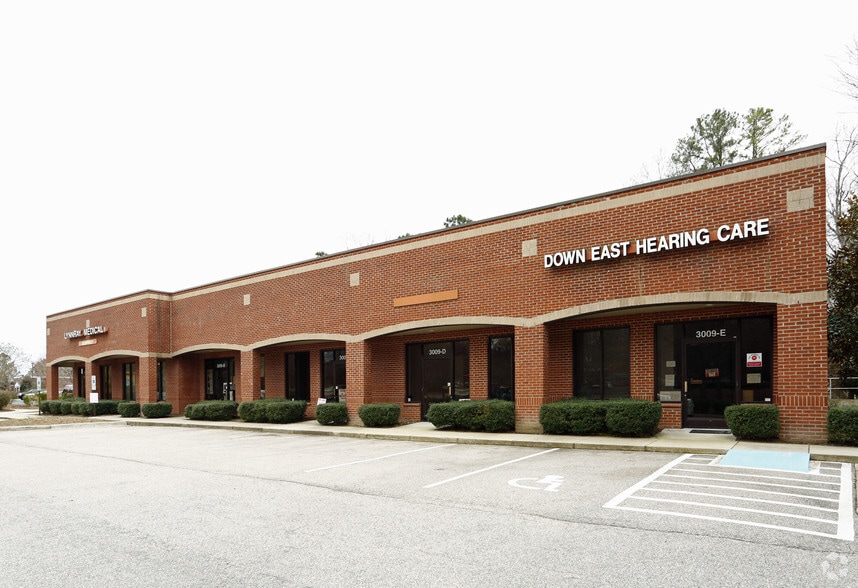 3009 Village Park Dr, Knightdale, NC à vendre - Photo principale – Image 1 sur 5