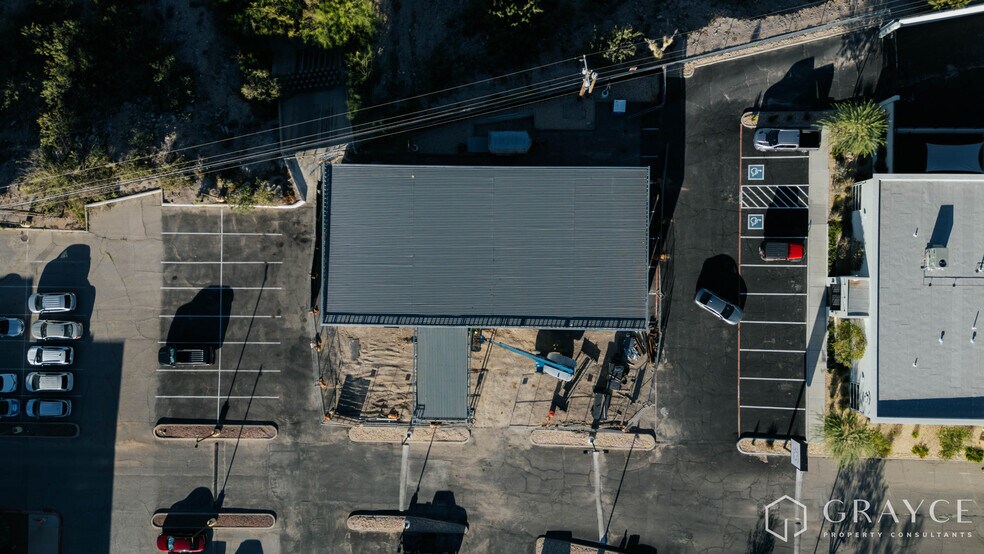 160 Alto Mesa dr, El Paso, TX à louer - Photo de l’immeuble – Image 2 sur 6