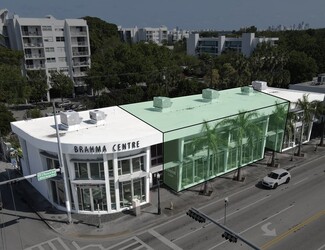 Plus de détails pour 6399 Biscayne Blvd, Miami, FL - Local commercial à louer