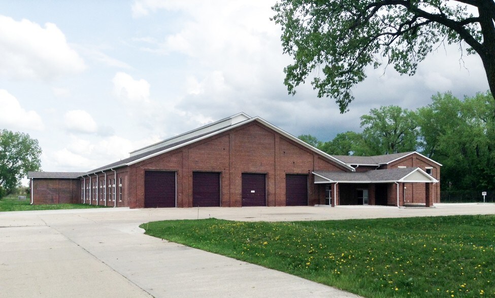 111 S 11th St, West Des Moines, IA à louer - Photo de l’immeuble – Image 3 sur 4