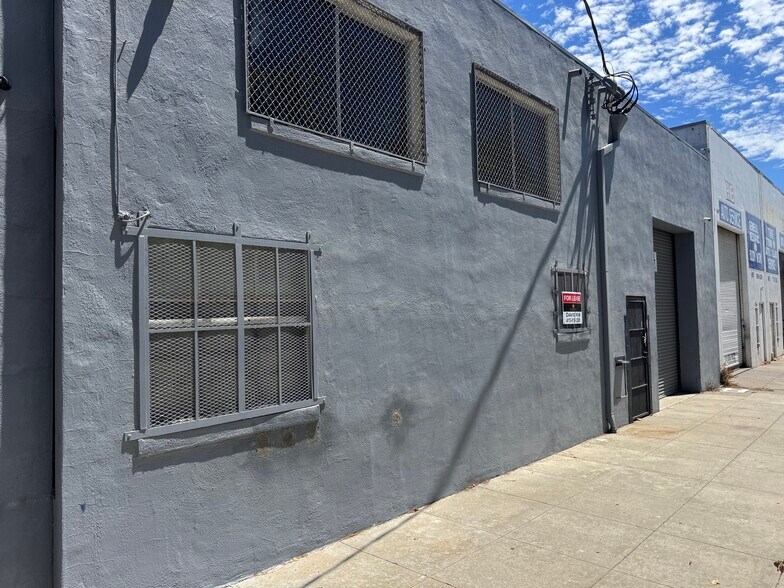 1610 Armstrong Ave, San Francisco, CA à louer - Photo de l’immeuble – Image 2 sur 9