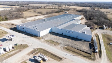 100 Center St, Galesburg, KS - Vue aérienne  vue de carte - Image1