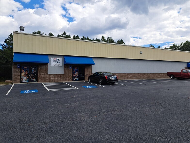 1292 John Belt Dr, Douglasville, GA à louer - Photo principale – Image 1 sur 10