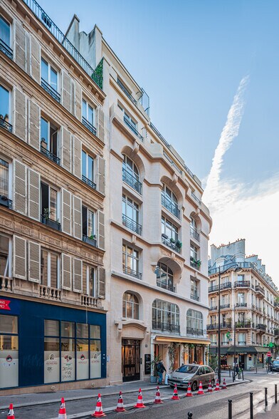 Bureau dans Paris à louer - Photo de l’immeuble – Image 2 sur 2