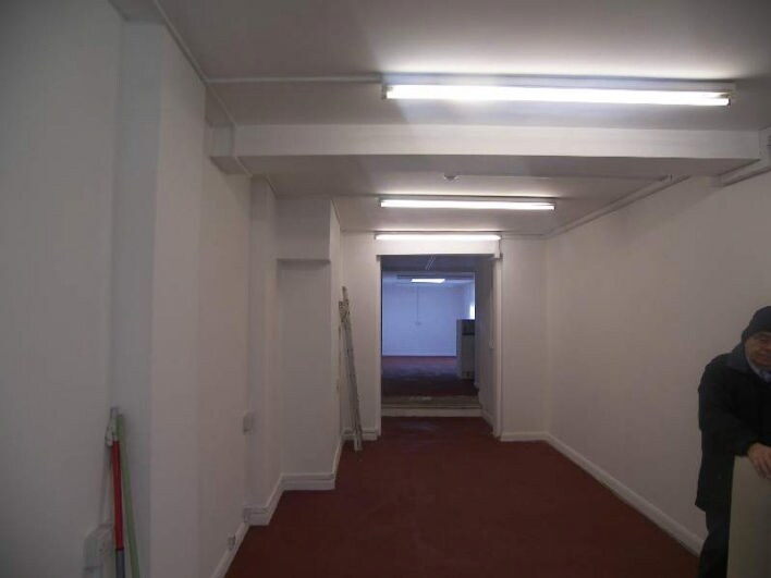 25-25A Pitfield St, Londres à vendre - Photo de l’immeuble – Image 3 sur 4