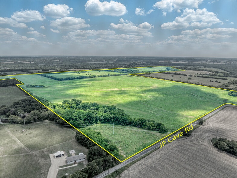 606.51 Acres, Sherman, TX à vendre - Photo de l’immeuble – Image 2 sur 27