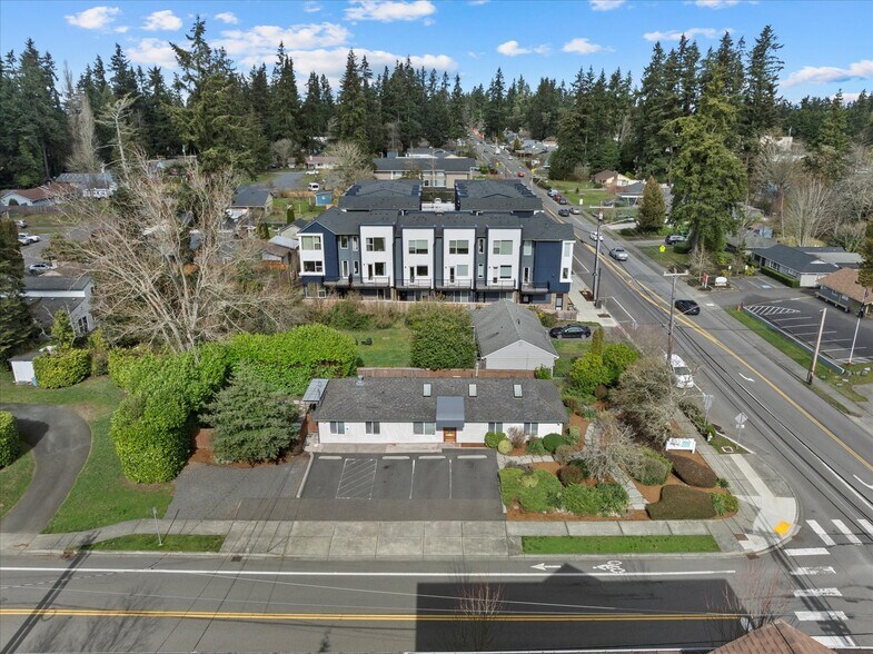 5603 230th St SW, Mountlake Terrace, WA à louer - Photo de l’immeuble – Image 1 sur 17