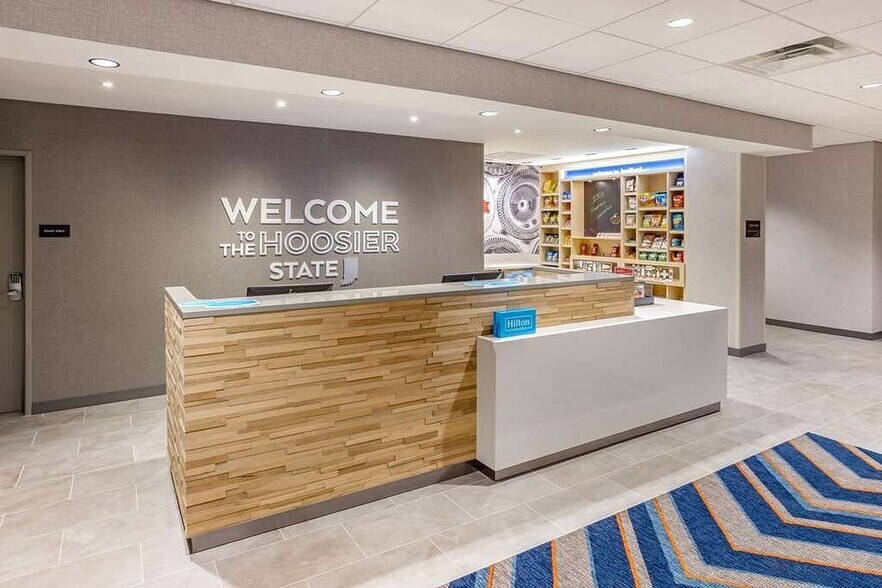 1322 Becky Skillman Way, Bedford, IN à vendre - Photo de l’immeuble – Image 2 sur 13