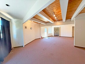 4735 Old Redwood Hwy, Santa Rosa, CA à louer Photo intérieure– Image 2 sur 10