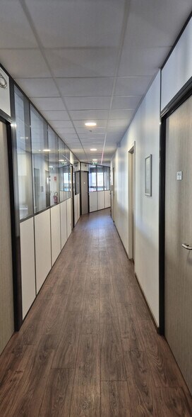 Bureau dans Bourg-en-Bresse à louer - Photo de l’immeuble – Image 2 sur 8