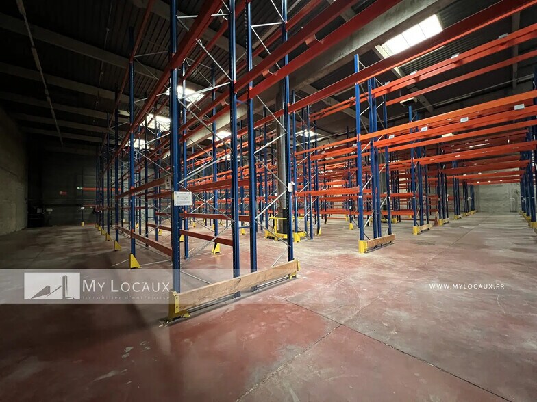 Industriel/Logistique dans Gennevilliers à louer - Photo de l’immeuble – Image 3 sur 15