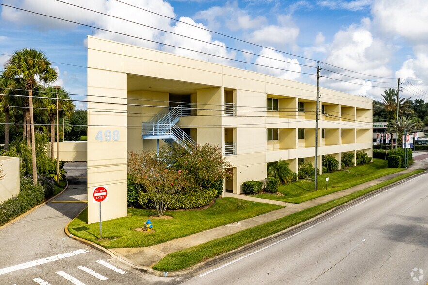 498 Palm Springs Dr, Altamonte Springs, FL à louer - Photo principale – Image 1 sur 12