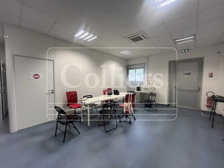 24 Boulevard De La Bougie, Marseille à louer - Photo de l’immeuble – Image 2 sur 9